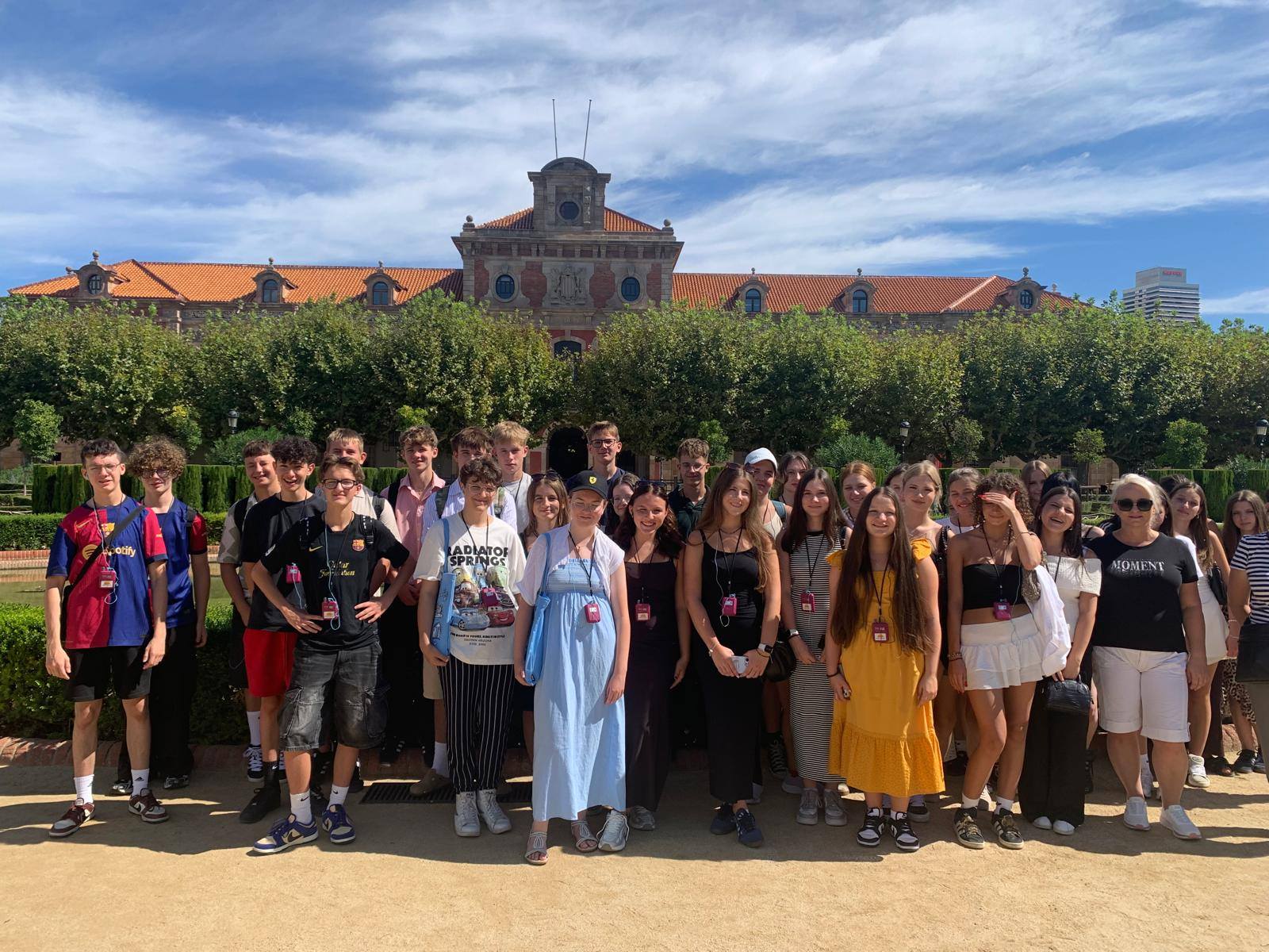 Zdjęcie Barcelona 2025 (20)e5d48cb2-7644-450e-aabb-3fe60718f91b.jpg w galerii Wycieczka po Europie - Barcelona